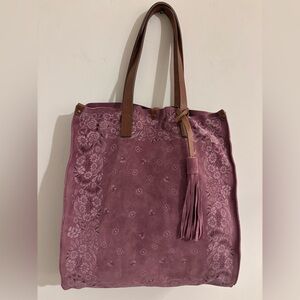 Sundance Bandanna design Leather Tote by Vera Pelle